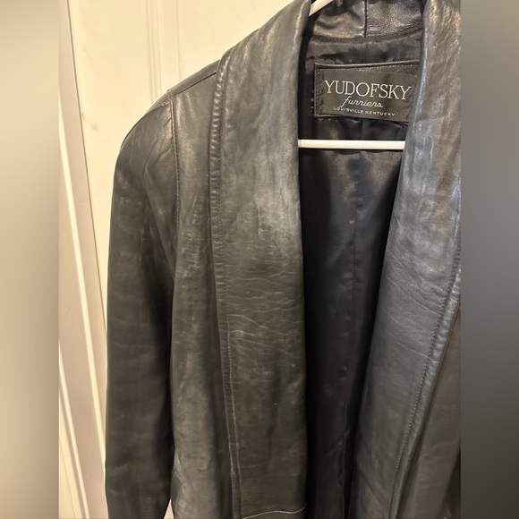 Yudofsky Furriers Leather Coat - Picture 9 of 12